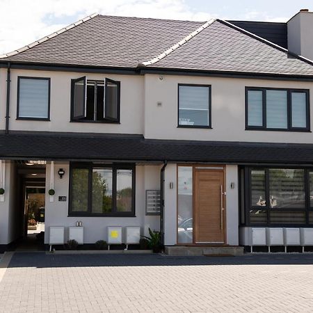 Walnut Flats-F4, 2-Bedroom With Ensuite - Parking, Netflix, Wifi - Close To Oxford, Bicester & Blenheim Palace Kidlington Exteriör bild