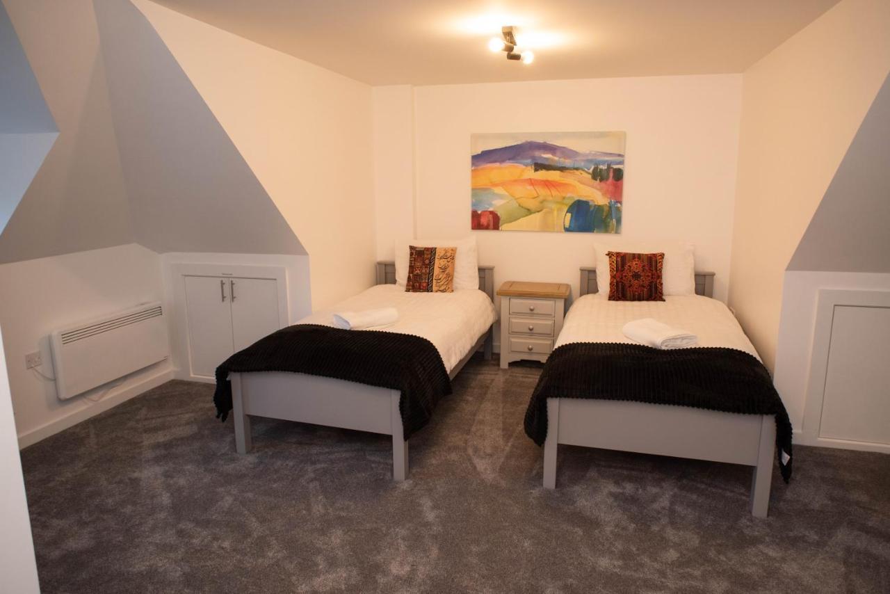 Walnut Flats-F4, 2-Bedroom With Ensuite - Parking, Netflix, Wifi - Close To Oxford, Bicester & Blenheim Palace Kidlington Exteriör bild