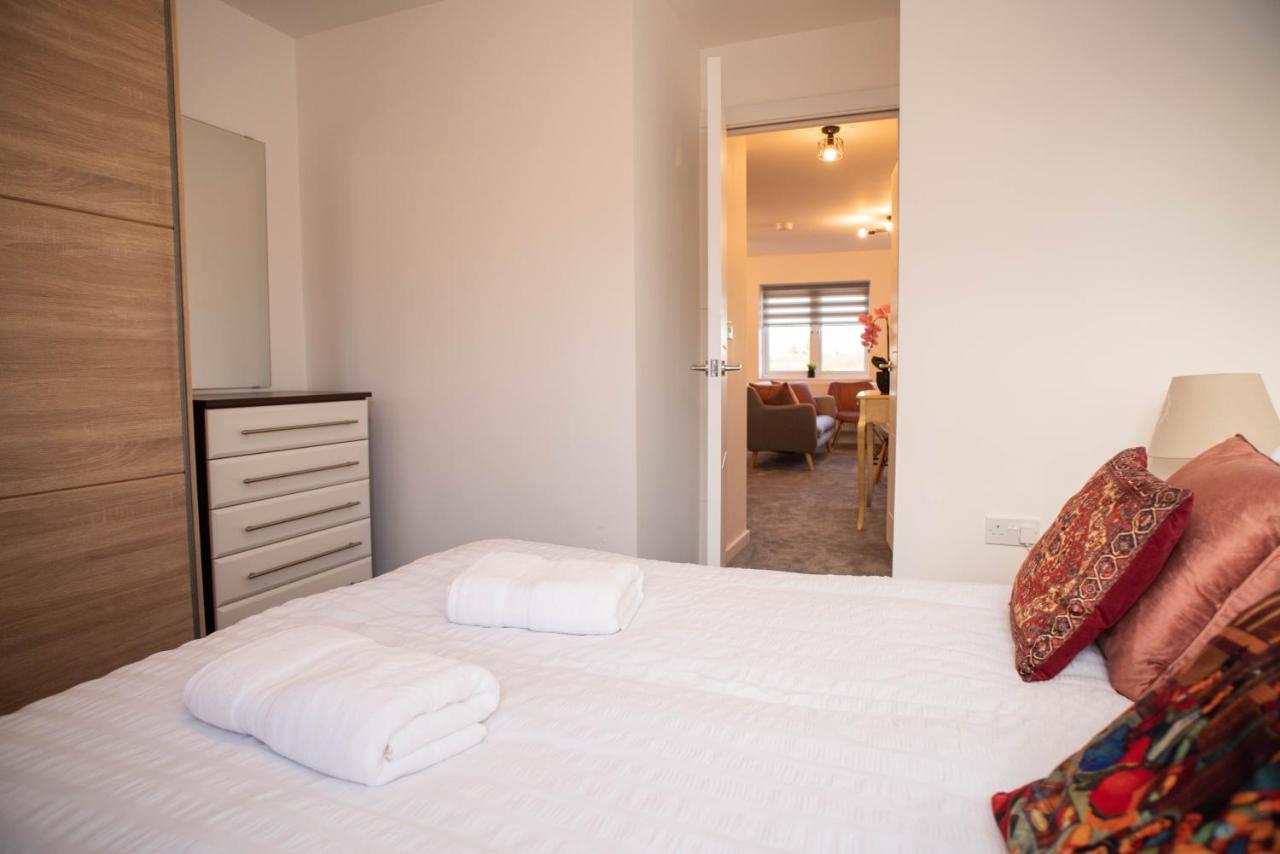 Walnut Flats-F4, 2-Bedroom With Ensuite - Parking, Netflix, Wifi - Close To Oxford, Bicester & Blenheim Palace Kidlington Exteriör bild