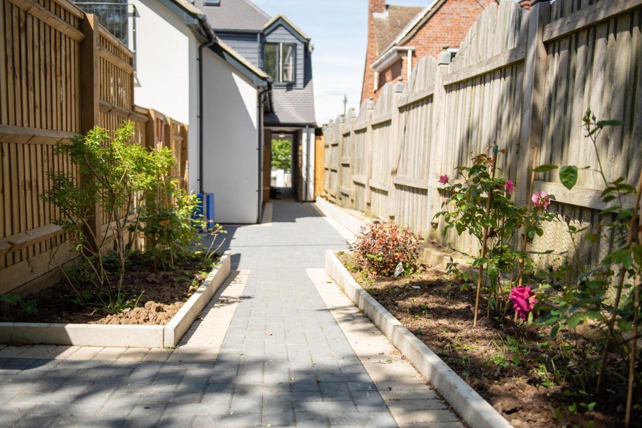 Walnut Flats-F4, 2-Bedroom With Ensuite - Parking, Netflix, Wifi - Close To Oxford, Bicester & Blenheim Palace Kidlington Exteriör bild