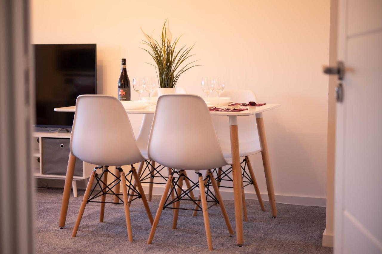 Walnut Flats-F4, 2-Bedroom With Ensuite - Parking, Netflix, Wifi - Close To Oxford, Bicester & Blenheim Palace Kidlington Exteriör bild