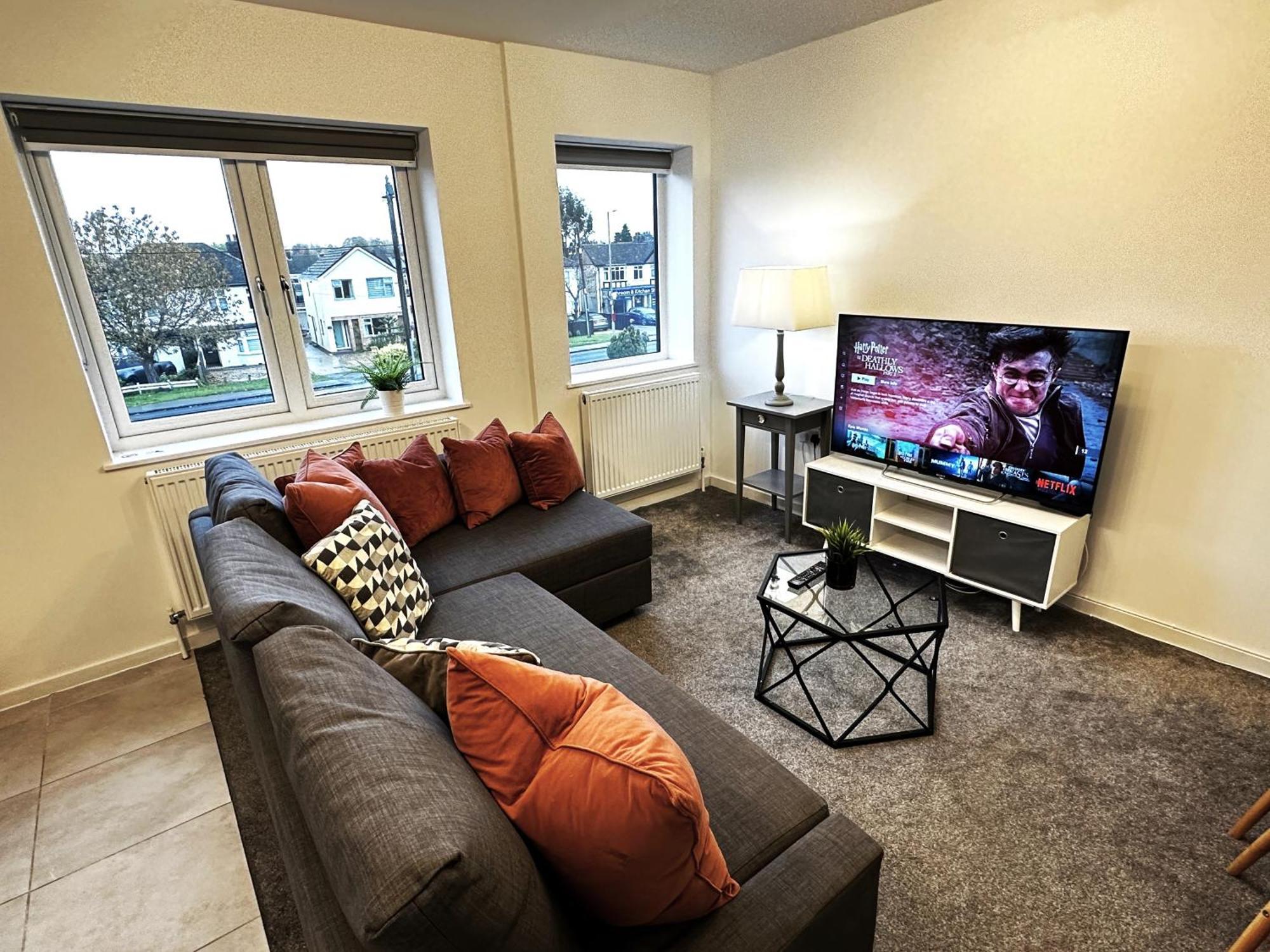 Walnut Flats-F4, 2-Bedroom With Ensuite - Parking, Netflix, Wifi - Close To Oxford, Bicester & Blenheim Palace Kidlington Exteriör bild